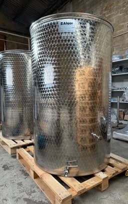 Cuve inox 304 — 10 HL chapeau flottant — vue 1