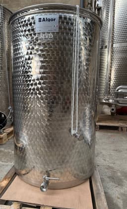 Cuve inox 304 — 530L chapeau flottant — vue 1